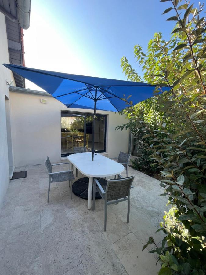 Petite Maison Pres Du Centre LʼIsle-sur-la-Sorgue Exteriör bild